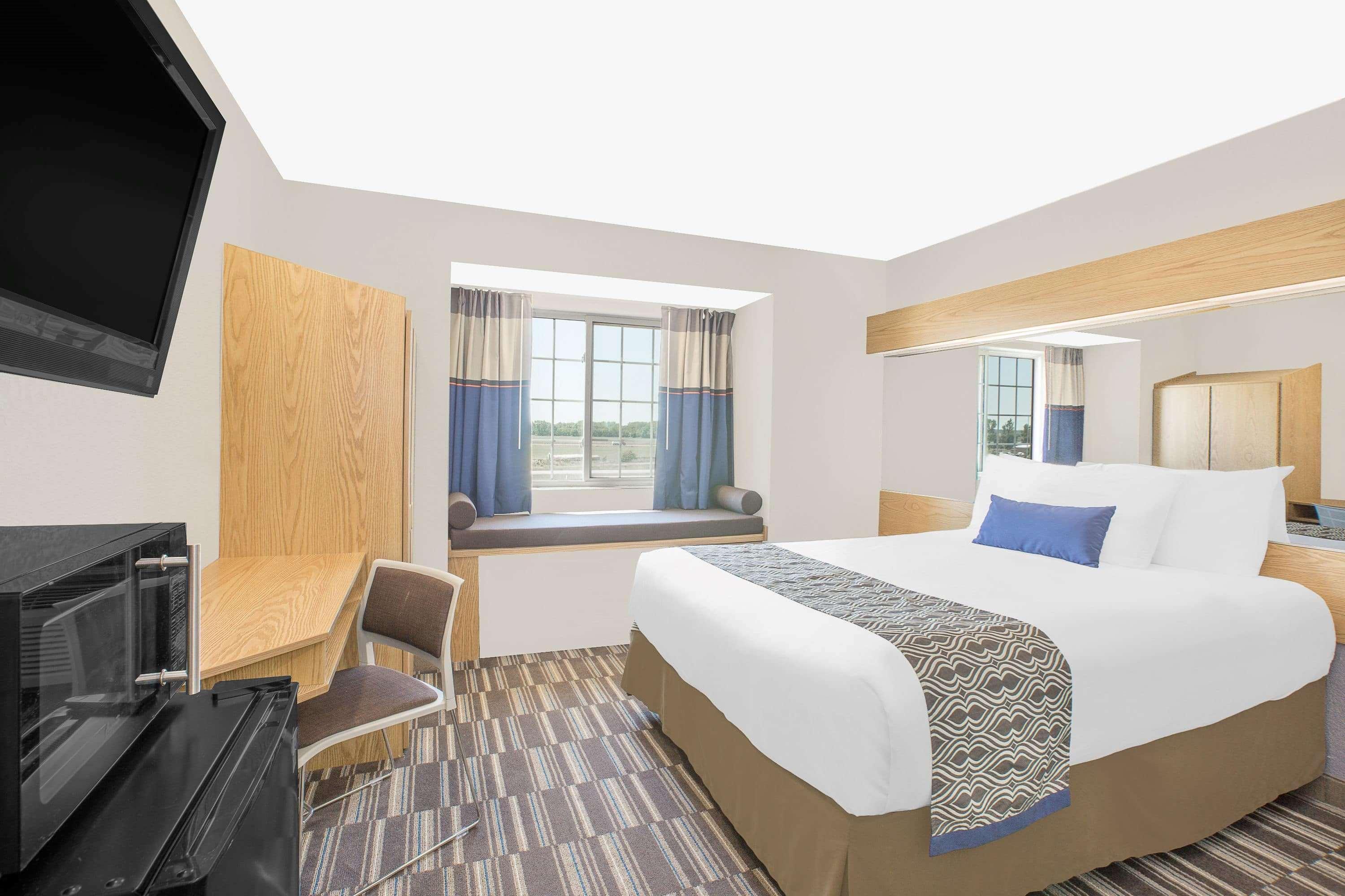 Microtel Inn And Suites - Ames Eksteriør bilde