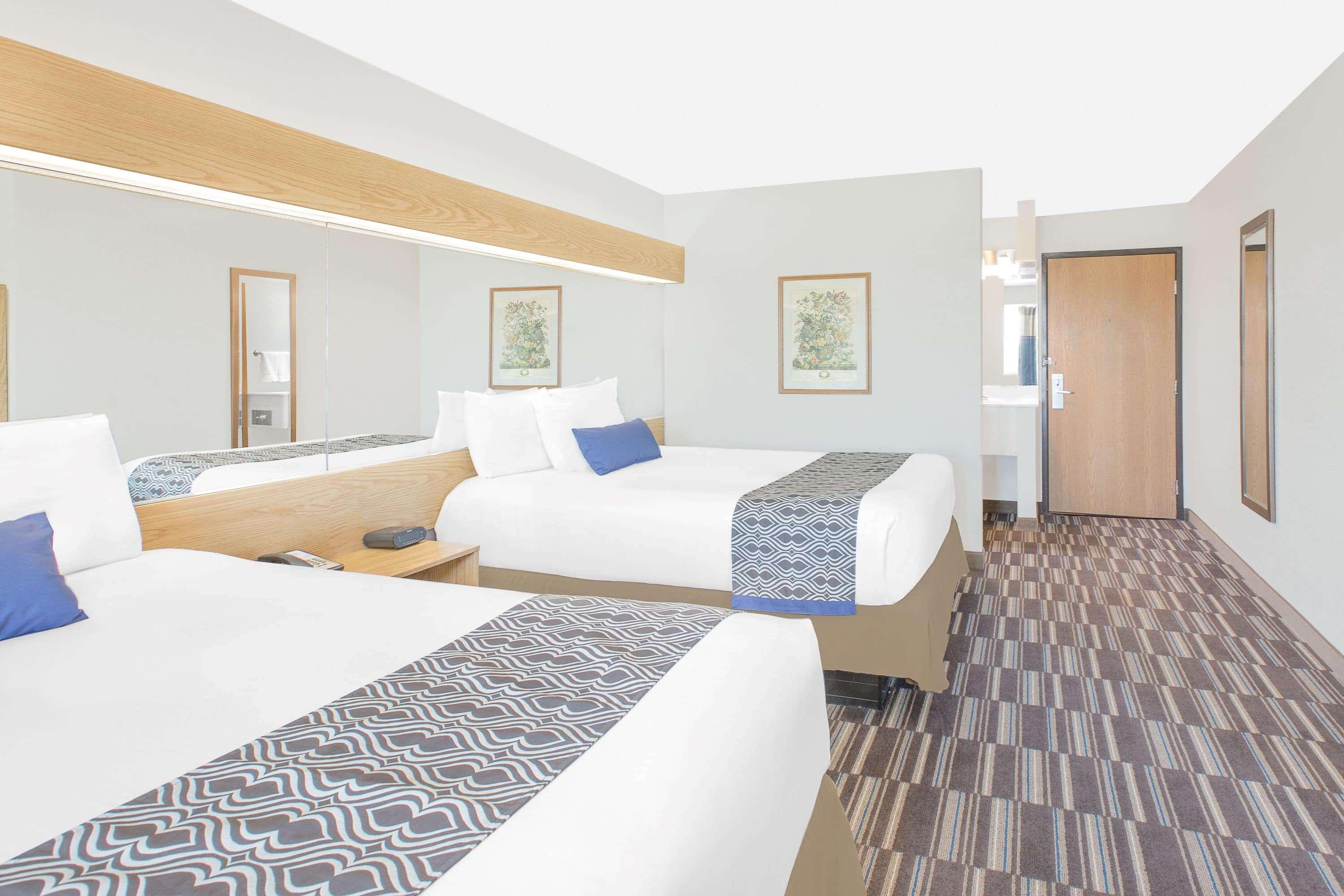 Microtel Inn And Suites - Ames Eksteriør bilde