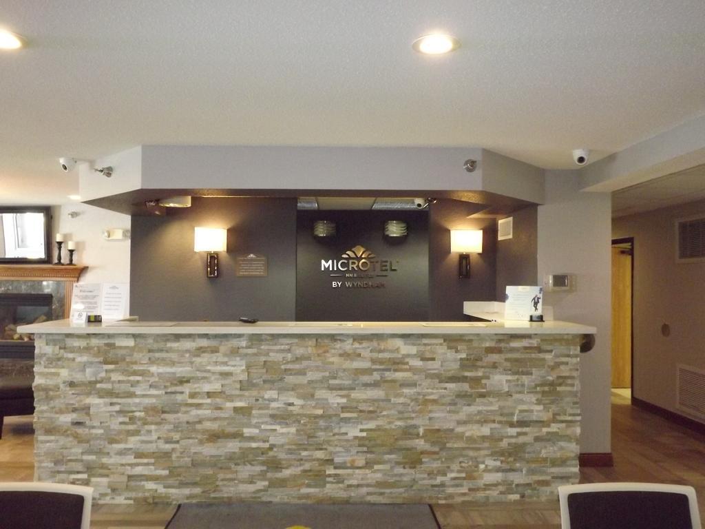 Microtel Inn And Suites - Ames Eksteriør bilde